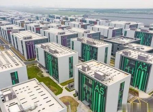 22"上海臨港檢驗檢測科技產業(yè)園：臨港新片區(qū)高效可環(huán)評生物醫(yī)藥園區(qū)"