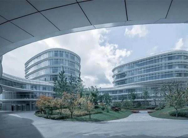 22"上海浦東萬華上海中心：實(shí)驗(yàn)室建設(shè)環(huán)評(píng)的理想之地，助力科研創(chuàng)新新高度"